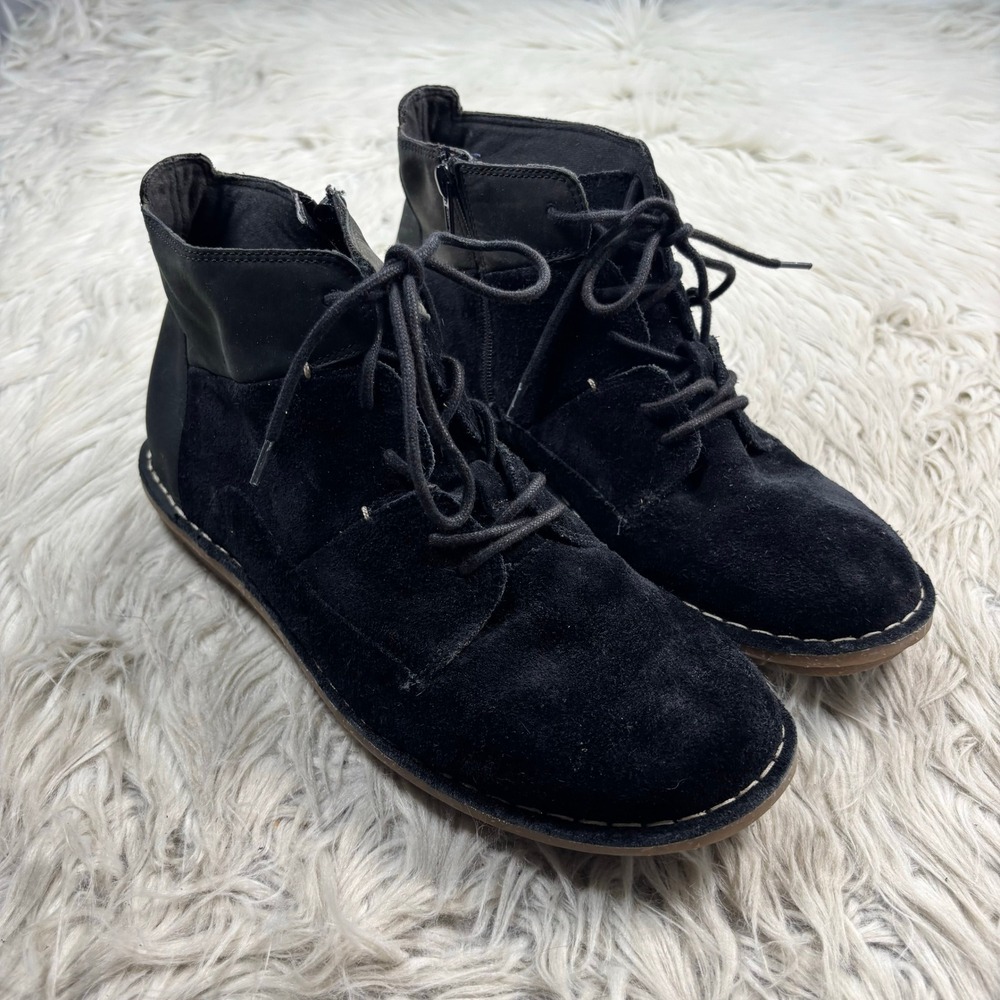 Clarks Women's 10 Black Suede Tamitha Key Ankle Boots Moccasin Boho Artsy - Picture 2 of 7